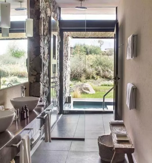 ツーベッドルーム　ヴィラ, The Vines Resort & Spa