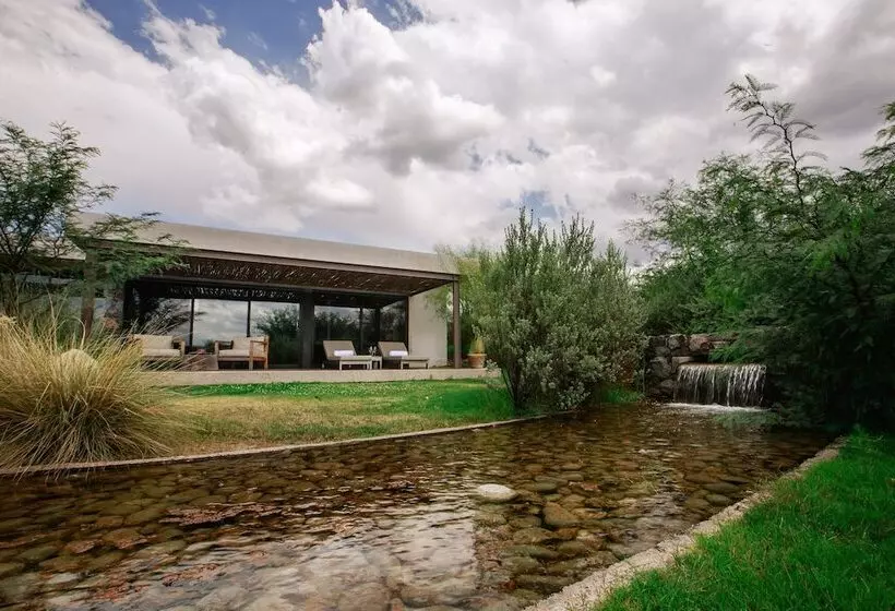 ビラホテル１ベッドルーム, The Vines Resort & Spa