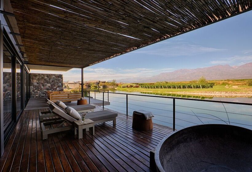 1 Yatak Odalı Delüks Villa, The Vines Resort & Spa