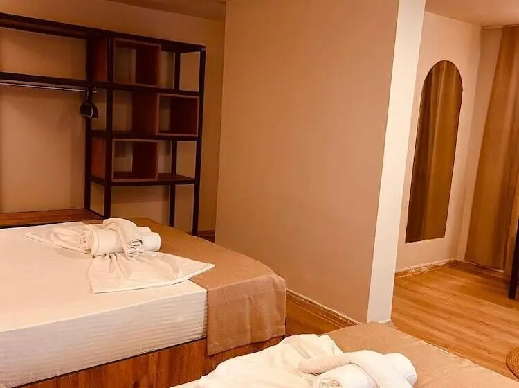 Basic Triple Occupancy Room