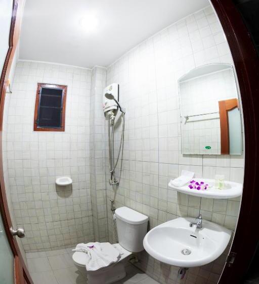 스탠다드 룸, Freedom