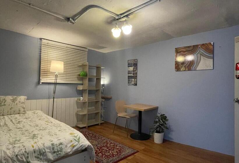 Quarto Quadruple Economy, Sisnbro Guesthouse