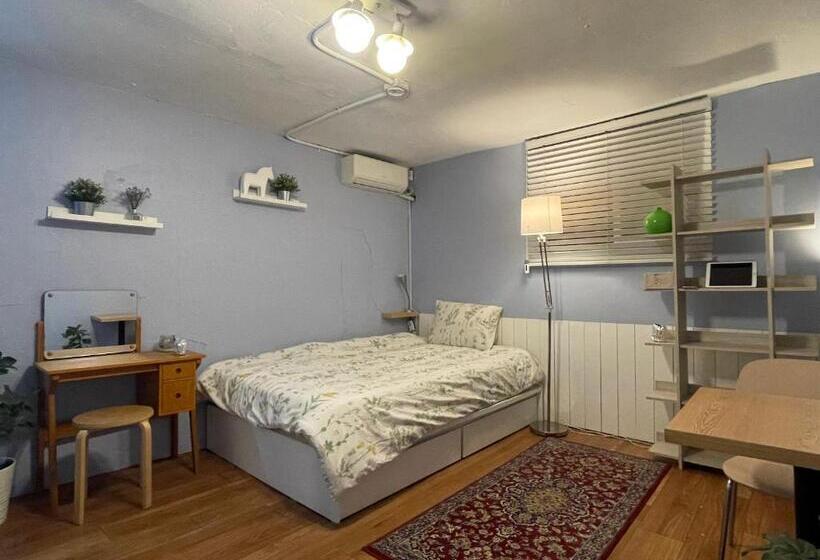 Quarto Quadruple Economy, Sisnbro Guesthouse