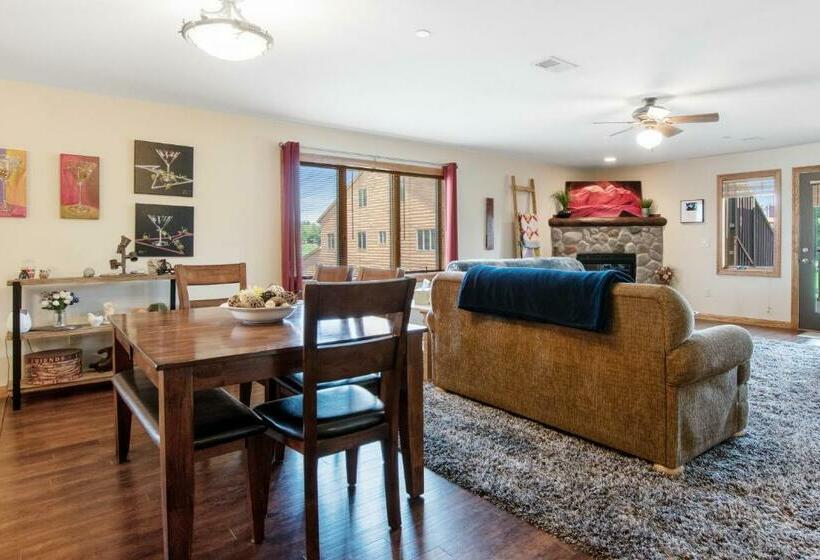 Апартаменты 1 Спальня, Dna House