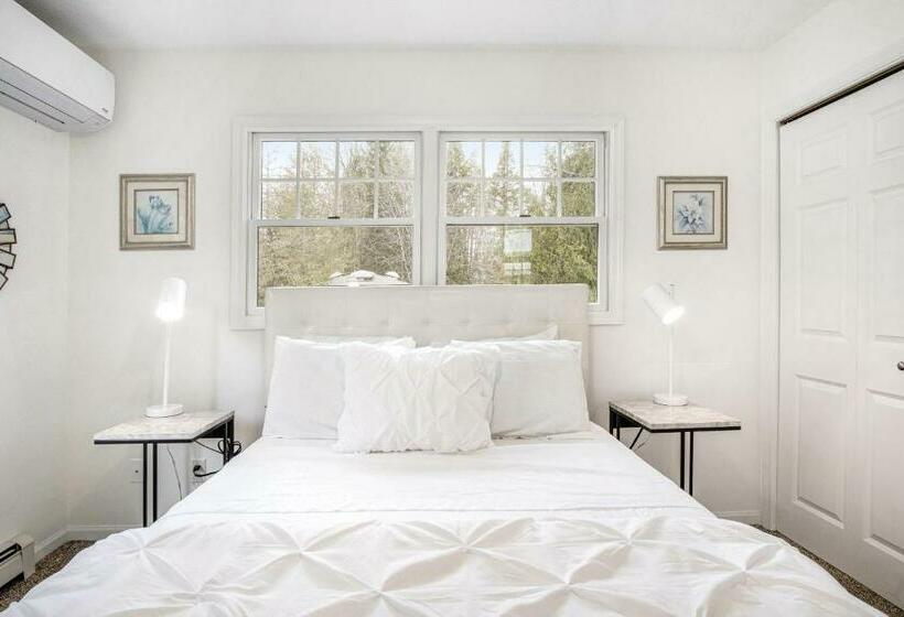 شقة غرفتين, Treehouse