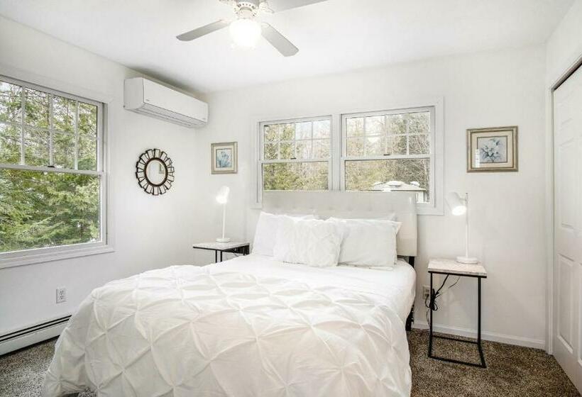 شقة غرفتين, Treehouse