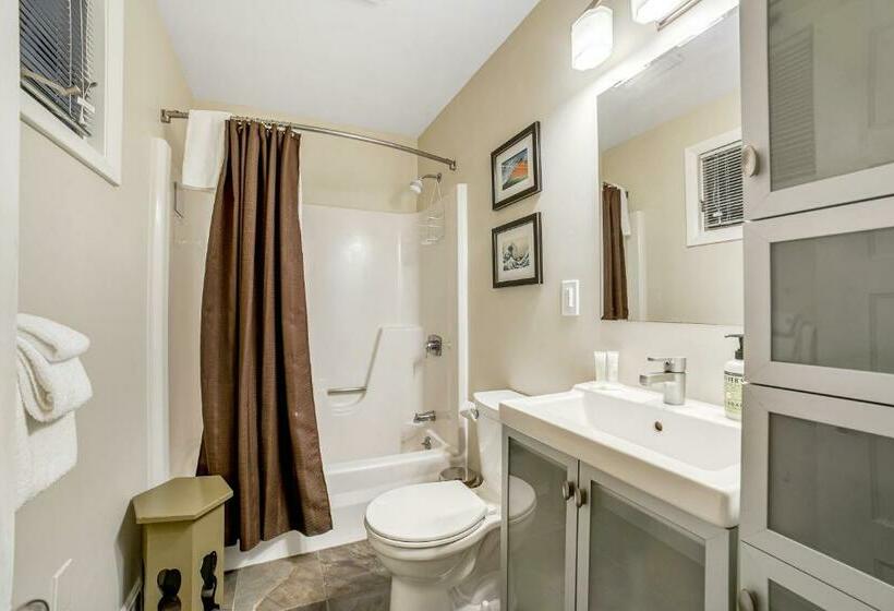 דירת חדר, Sugar Run 24