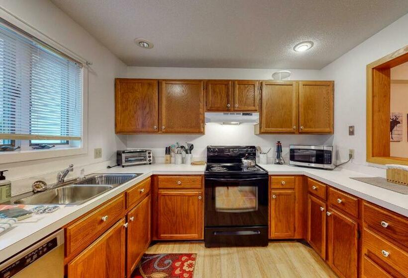 شقة 3 غرف, 27 Partridge Woods