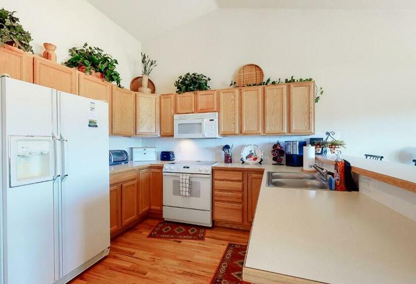 آپارتمان 3 خوابه, Grand County Get Away