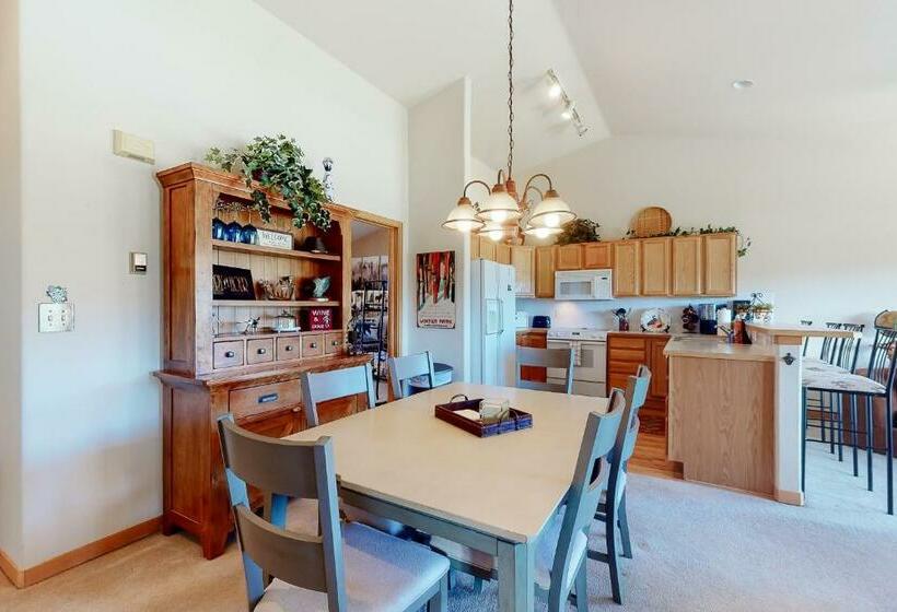 آپارتمان 3 خوابه, Grand County Get Away