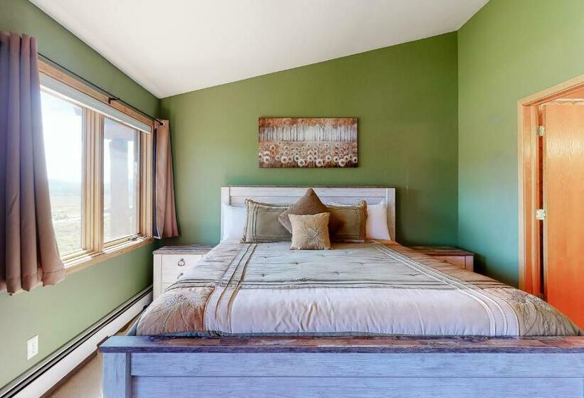 آپارتمان 3 خوابه, Grand County Get Away