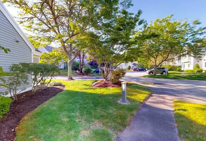 شقة غرفة واحدة, Ocean Edge Retreat