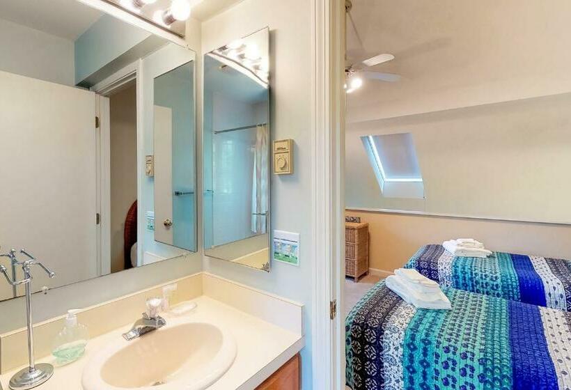 شقة غرفة واحدة, Ocean Edge Retreat