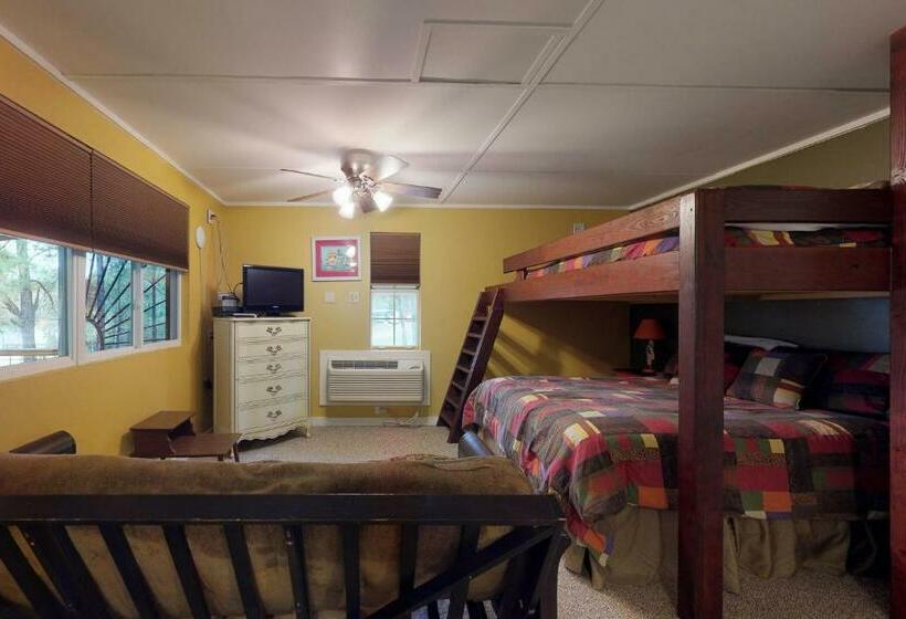 标准工作室, Acapulco S Hideaway