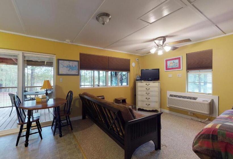 标准工作室, Acapulco S Hideaway