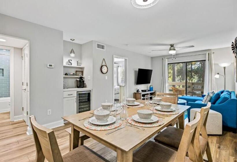 דירת שני חדרים, Fiddlers Cove 19e