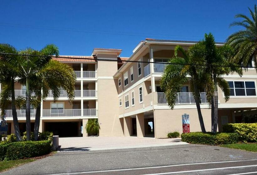 شقة غرفتين, Oceanside 305