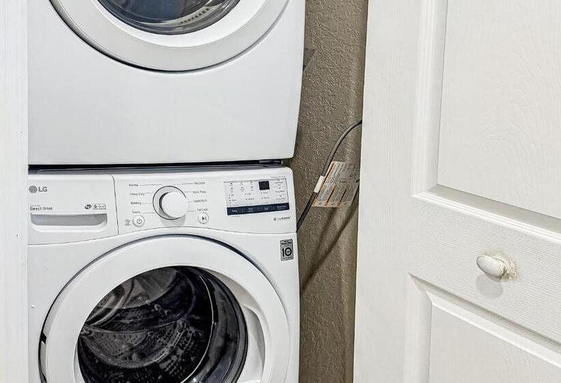 شقة غرفتين, Oceanside 305