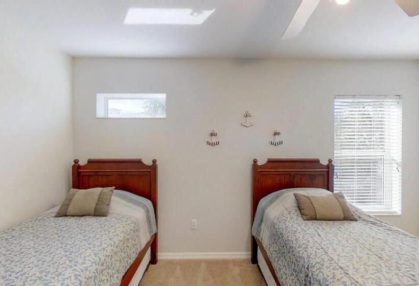 شقة غرفتين, Oceanside 305