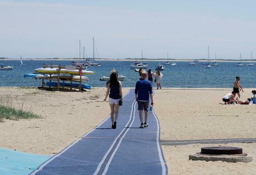 آپارتمان 1 خوابه, Provincetown Perfection