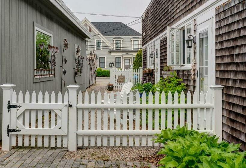 آپارتمان 1 خوابه, Provincetown Perfection
