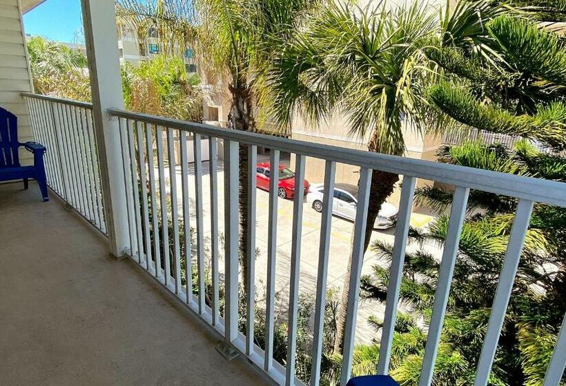 شقة غرفتين, Beachside Villas 204b