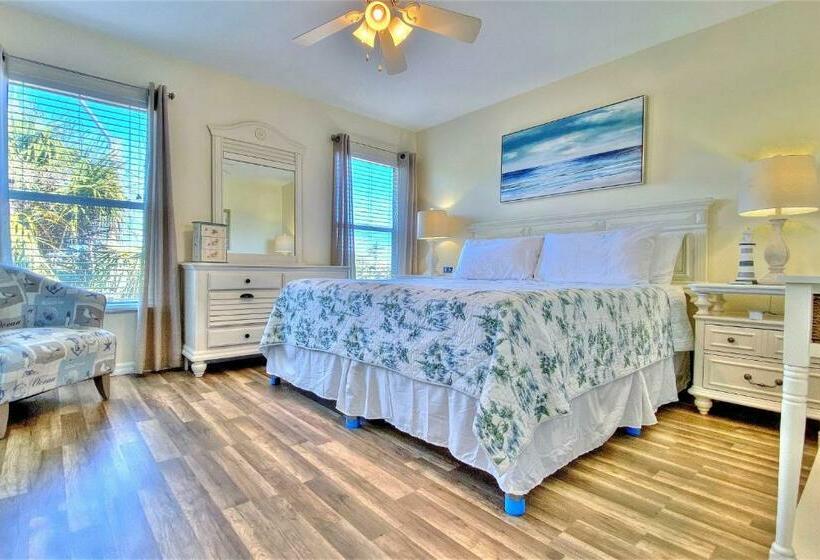 شقة غرفتين, Beachside Villas 204b