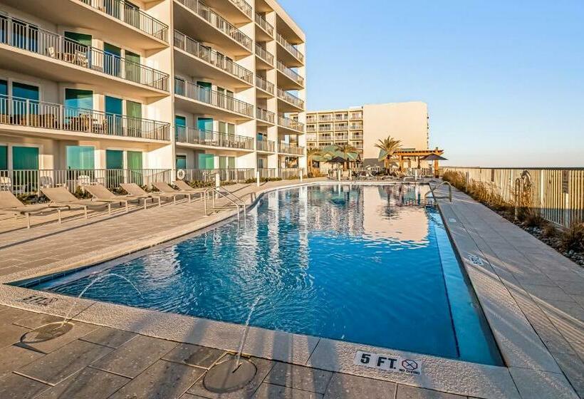 شقة غرفة واحدة, Blu Condos 301