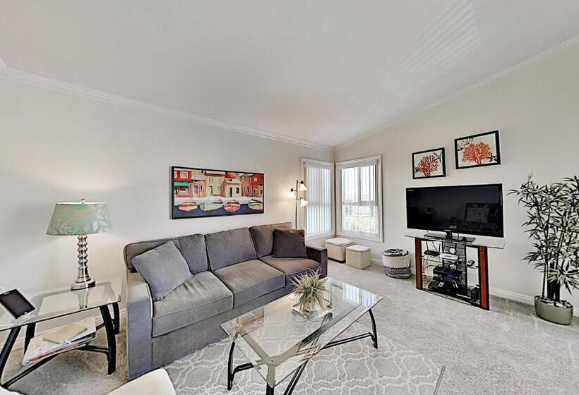 1间卧室的房子, Monarch Vista