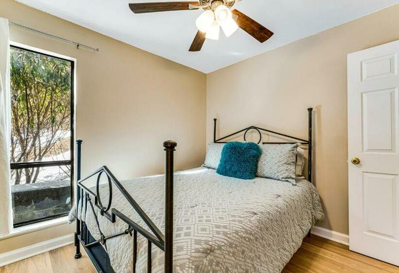 带3个卧室的公寓, Respite Ridge