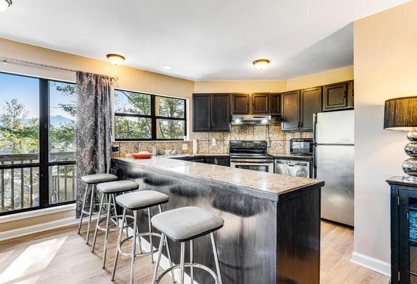 带3个卧室的公寓, Respite Ridge