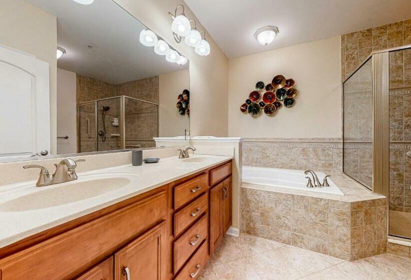 Апартаменты 3 Спальни, Bayside Resort     38047 Boxwood Terrace #101