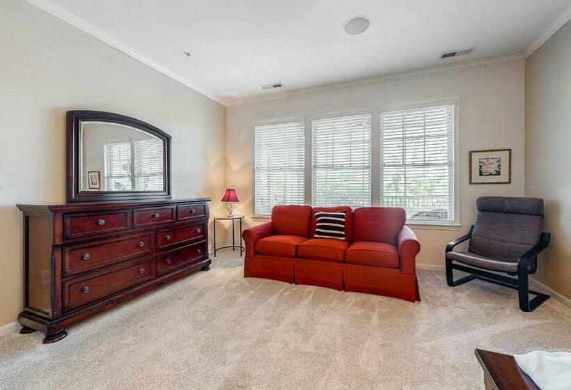 شقة 3 غرف, Bayside Resort     38047 Boxwood Terrace #101