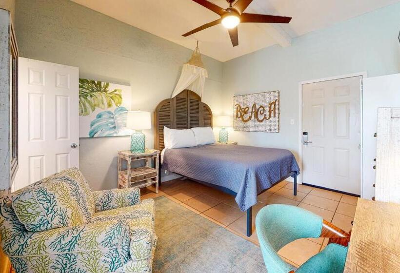 استودیوی استاندارد, Beachview 321