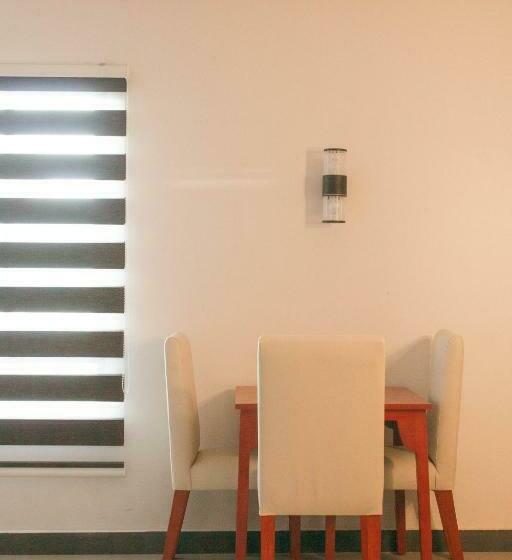 Quarto Familiar Deluxe, Grand Emilia