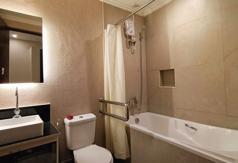 Quarto Estandar, Grand Emilia