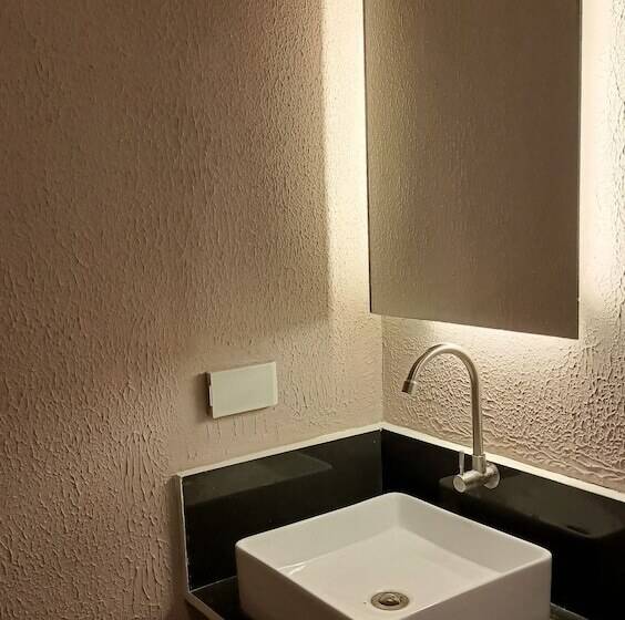 Quarto Estandar, Grand Emilia