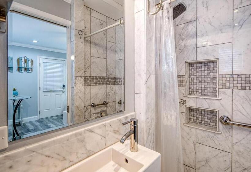 标准工作室, The Cottage