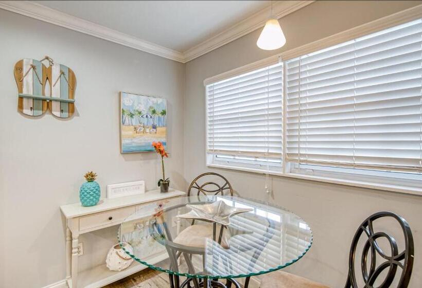 标准工作室, The Cottage