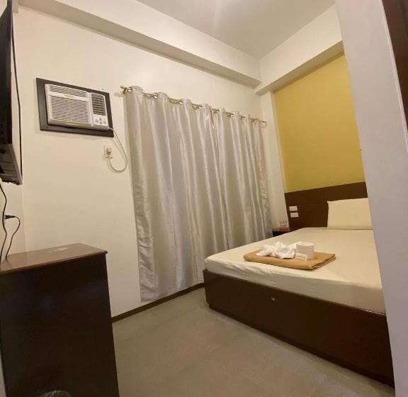 اتاق استاندارد, Travelers Inn Matina