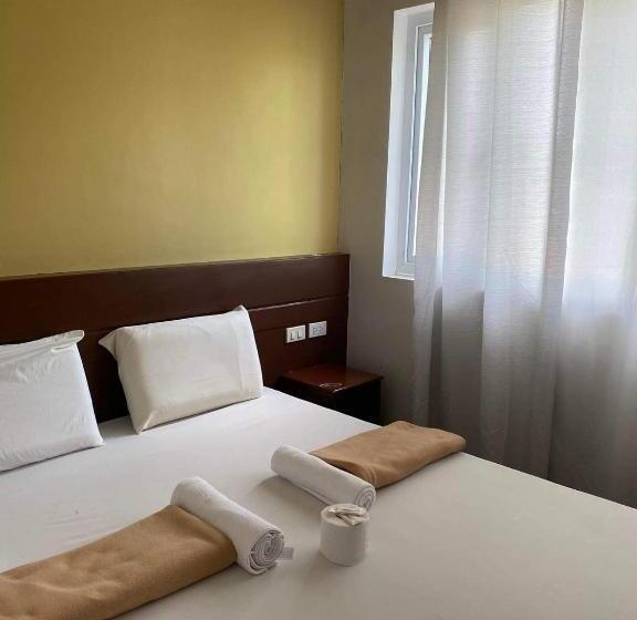 اتاق استاندارد, Travelers Inn Matina