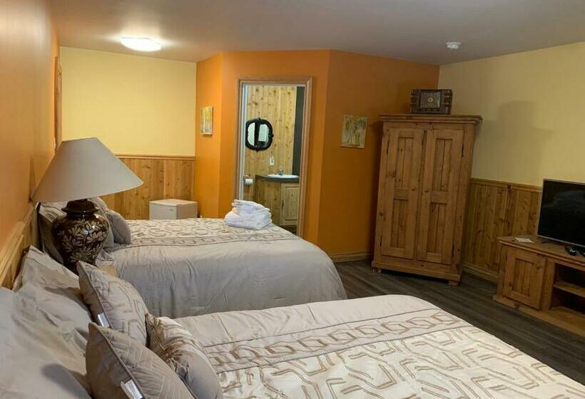 Номер Стандарт, Hébergement Chez Le D