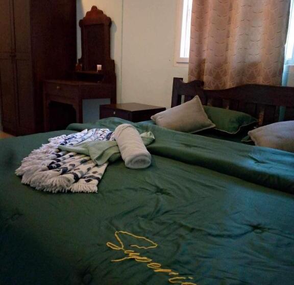 بنجلو قياسى مطلّ علي الحديقة, Chalisa Bukit House Lanta