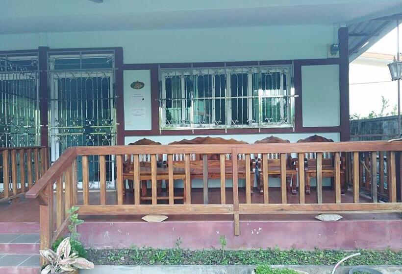 بنجلو قياسى مطلّ علي الحديقة, Chalisa Bukit House Lanta