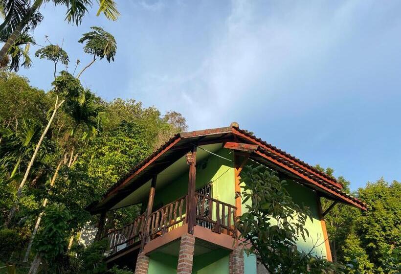 Бунгало Deluxe, Chalisa Bukit House Lanta