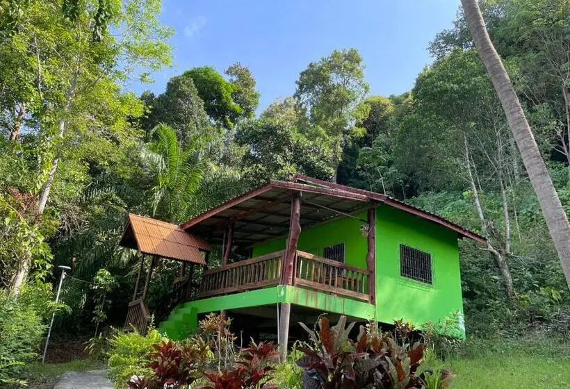 スタンダードバンガロー, Chalisa Bukit House Lanta