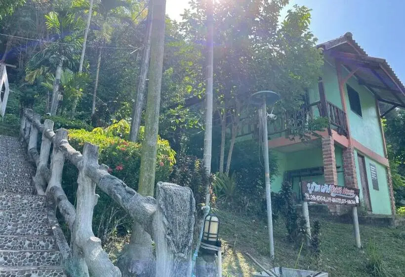 デラックスバンガロー, Chalisa Bukit House Lanta