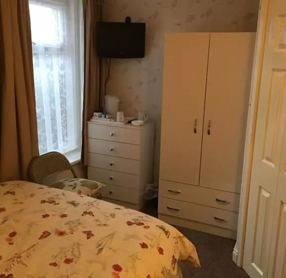 Standard-huone, Camelot House