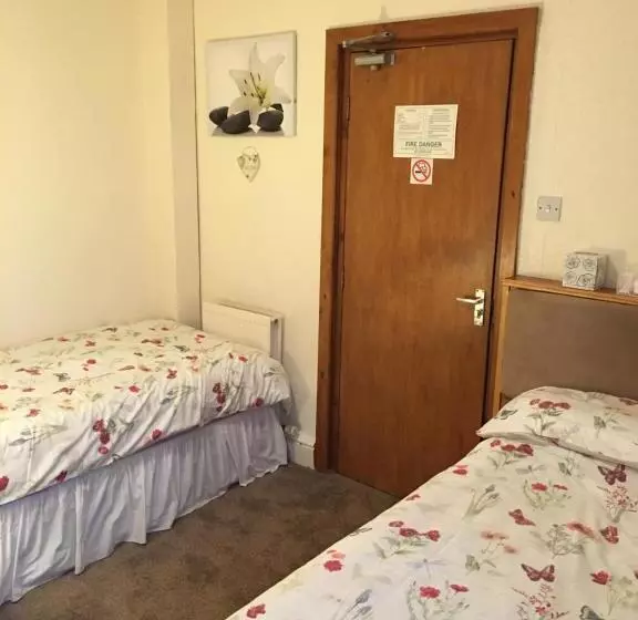 Standard-huone, Camelot House