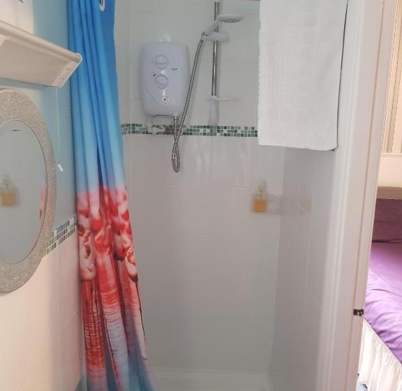 スタンダードルーム, Thornhill Blackpool